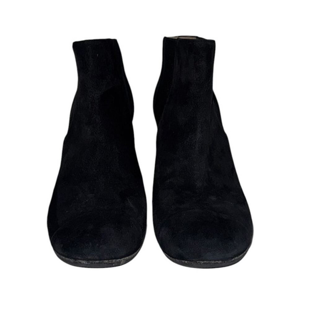 Chanel CC Logo Chelsea Black Suede Block Heel Boots Gold Logo Size 40 - Picture 5 of 14